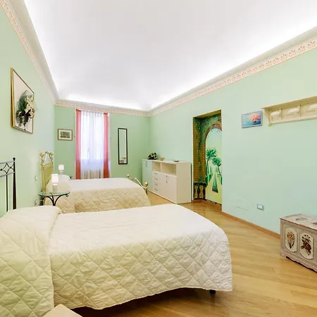 Nel Vicolo Luxury Alojamento de Acomodação e Pequeno-almoço 3*